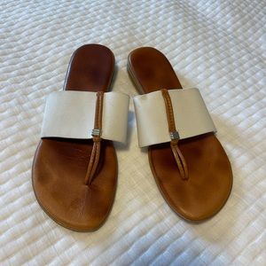 Andrea Assous Featherweight Sandal